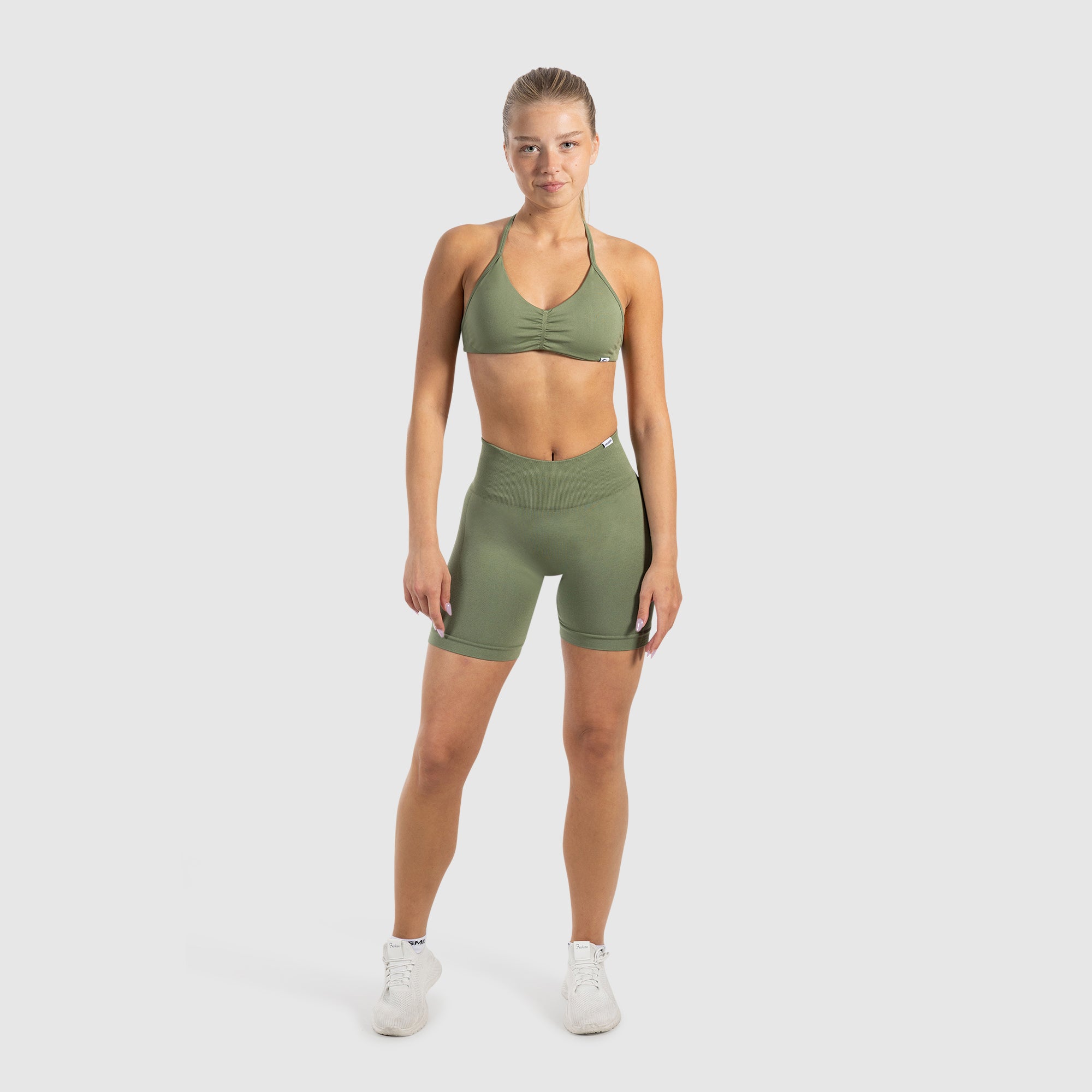 Khaki S