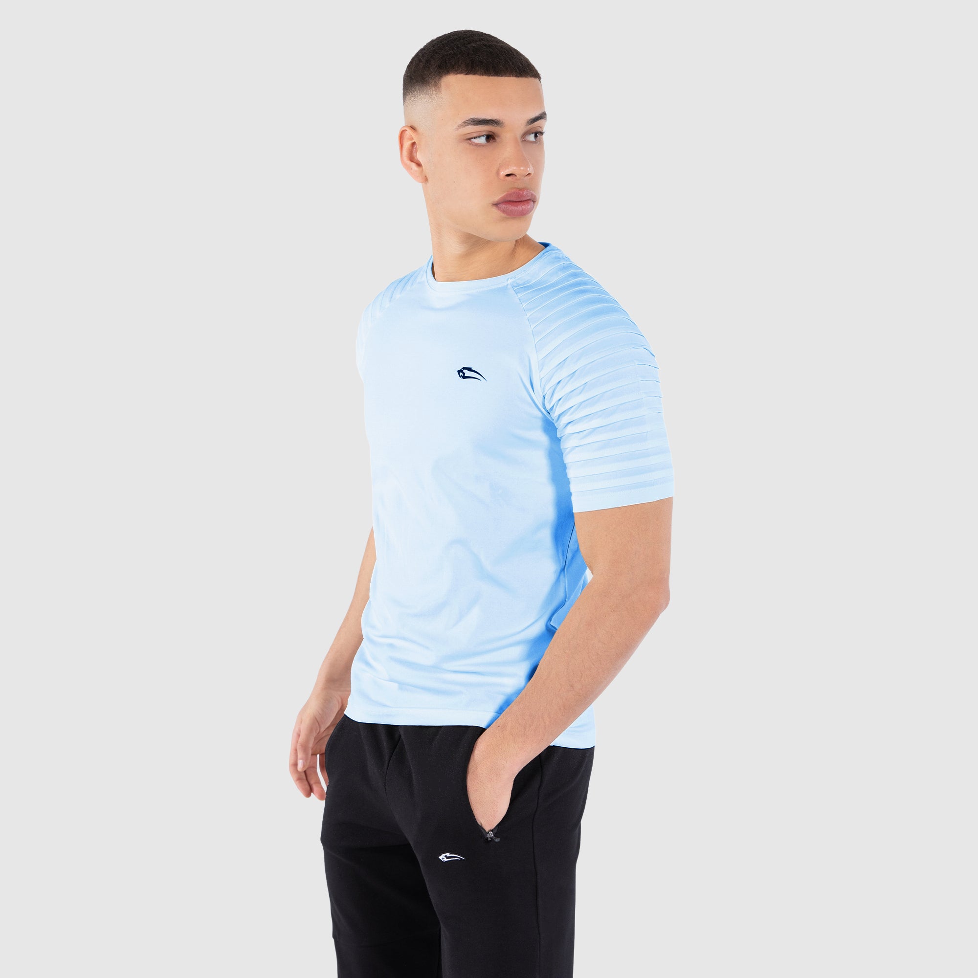Blau